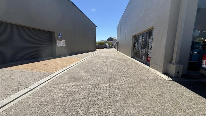 To Let commercial Property for Rent in Paarden Eiland Western Cape